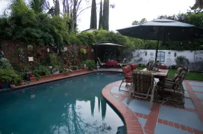 Life is Good Bed and Breakfast - Pool