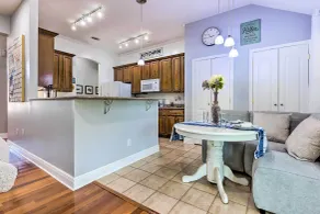Ocean Springs Home w/ Fire Pit & Game Room! - Interiør