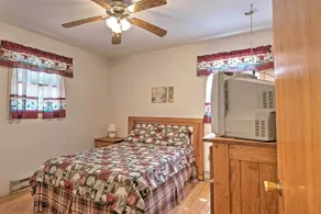 Creekside Arrowhead Lake House w/ Dock & Canoe! - Innenbereich