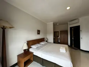 Townhouse Oak Casa D'Ladera Bandung - Værelse