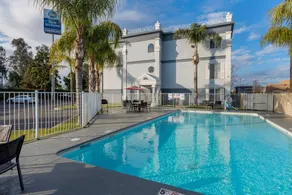 Best Western Colonial Inn - Piscine