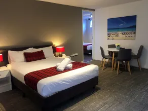 Parkdale Motor Inn - Room
