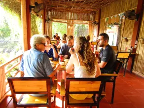 Ninh Binh Mountain Side Homestay & Cafe - Restaurant