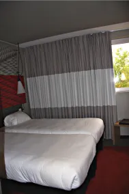 Hôtel Balladins Toulouse Purpan - Vue de la chambre