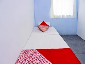 Hotel O Rafika Homestay SyariahNearTempat Makan Pagi Sore Nohil - Room