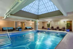 Hampton Inn & Suites Columbus-Downtown - Piscine
