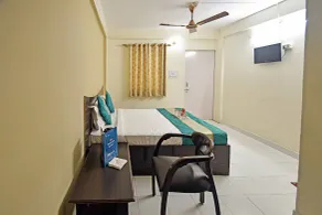 Hotel Gangotri - Room