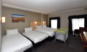 Wynnstay Arms, Wrexham by Marston's Inns - Room