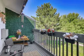 1 Mi to Dtwn: Condo w/ Pool Access in Castle Rock - Intérieur