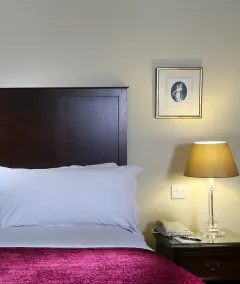 Macdonald Leeming House - Room