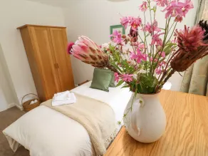The Coach House - Room