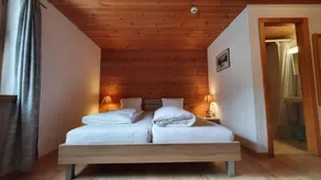 Hotel Suretta - Habitación