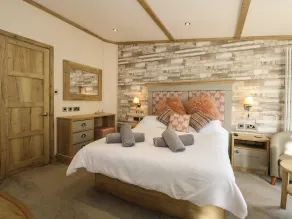 18 Woodlands Retreat - Room