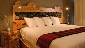 Skwachàys Lodge - Room