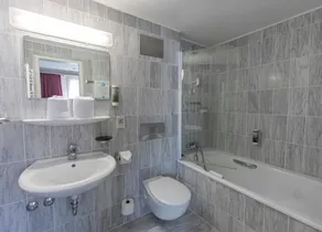 Hotel Pelikan - Bathroom