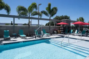 Home2 Suites by Hilton Orlando Airport - Piscine