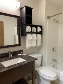 Ramada by Wyndham Santa Fe - Salle de bain