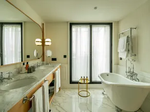 BLESS Madrid - The Leading Hotels of the World - Bathroom