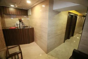Hotel Alfa International Near Nanavati Hospital Mumbai Near Airport Mumbai Near Juhu Beach - Reception