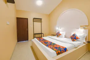 FabEscape Kautilyaa Resort With Swimming Pool - Quarto