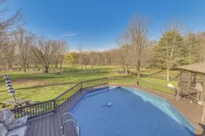 Beautiful & Unique Farmhouse 15 Mi to Saratoga - Interiør