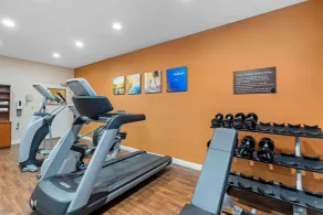 Comfort Suites Normal University area - Fitnessfaciliteter