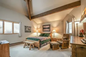 Enclave 12 by SummitCove Lodging in Colorado - Habitación