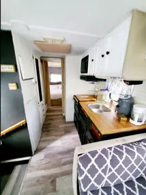 34ft Mobile Home Near Yale U - Eget kök