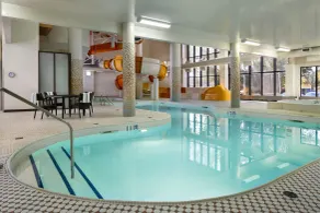 Delta Hotels by Marriott Saskatoon Downtown - Piscine