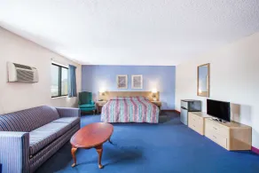 Super 8 by Wyndham Hot Springs - Chambre