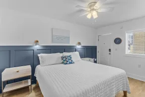 The Beach House at Oak Island by North State Hospitality - Zimmer