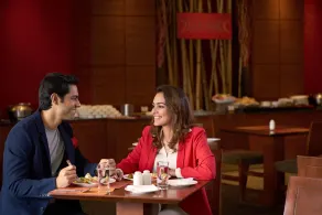 Caspia Hotel New Delhi Shalimar Bagh - Restaurant