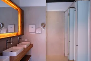 M Boutique Hostel Legian - Badeværelse
