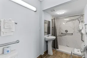 Studio 6 Wilmington, NC - Badezimmer