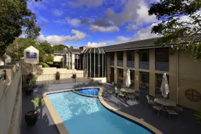 Twin Towers Inn - Pool