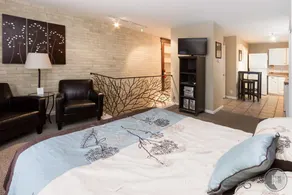 Sandals - Room