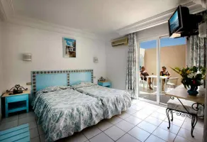 Hôtel Les Pyramides Club  - Habitación