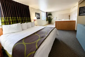 Fairbridge Inn And Suites - Zimmer