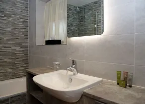 The Waterloo Hotel - Baño