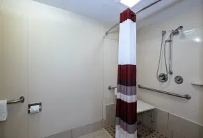 Red Roof Inn Cincinnati East - Beechmont - Badezimmer