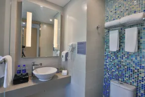 Holiday Inn Express Emei Mountain by IHG - Badezimmer