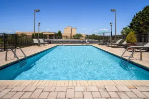 Hampton Inn Dover - Piscina