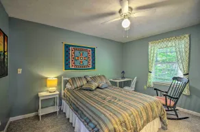 Quaint Hinton Hideaway - Hunt & Fish Nearby! - Interiør