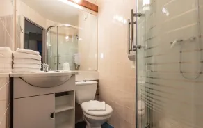 Hôtel Lune Etoile La Pardieu Clermont-Ferrand - Salle de bain