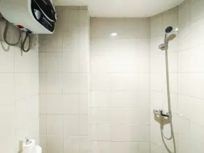 Modern 2Br At Mekarwangi Square Cibaduyut Apartment - Badeværelse