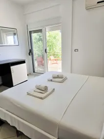 Hotel Azure - Room