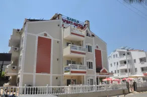 Basil's Apart Hotel - Habitación