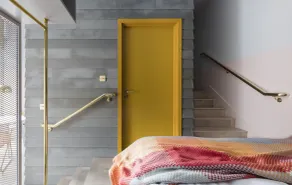 Eden Locke - Habitación