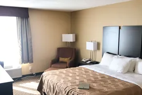 Quality Inn & Suites Mendota near I-39 - Room