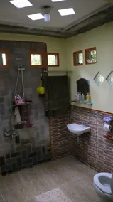 Homestay ENDRO - Bathroom